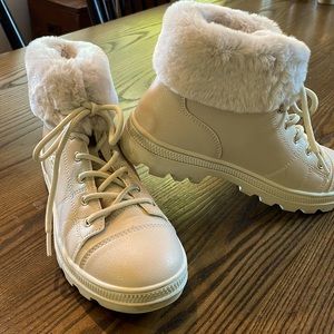 Sketchers sneaker-boots